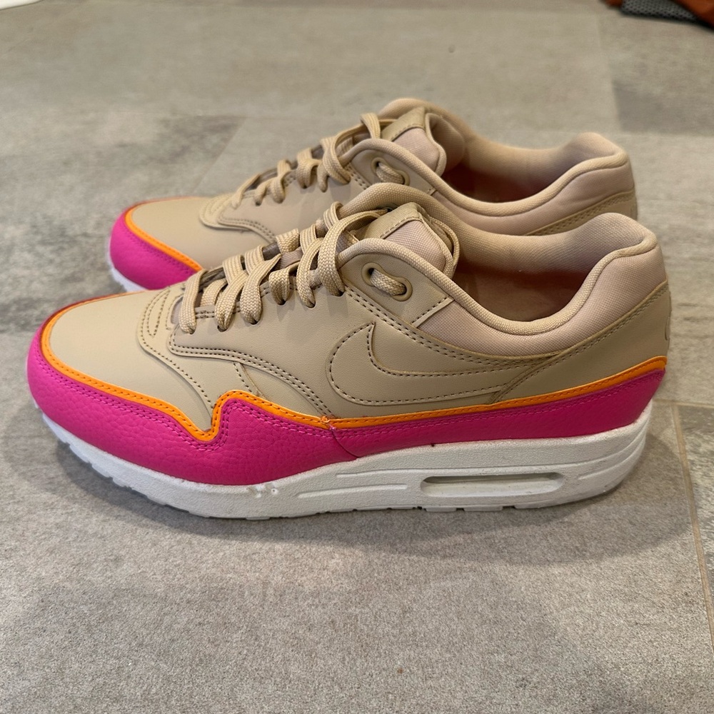 Nike Air Max 1 Platform Sneakers